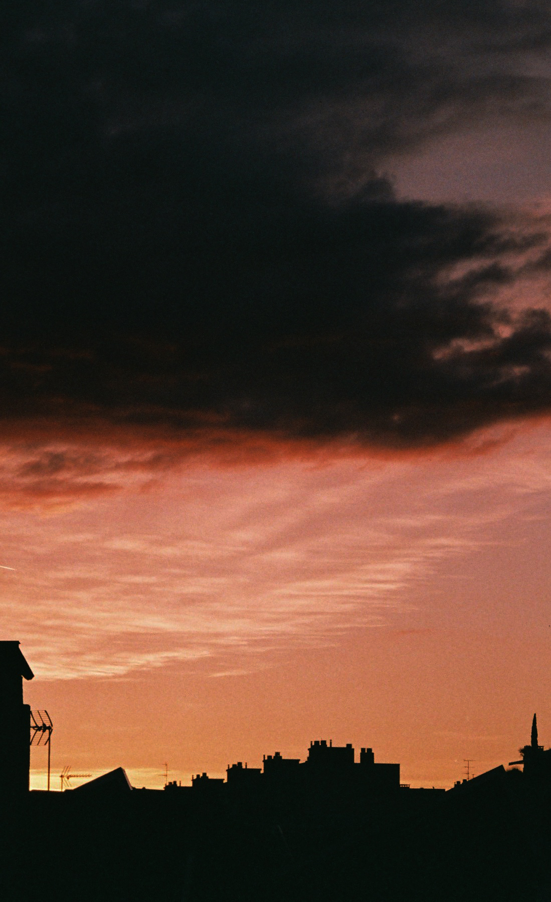 Coucher de soleil sur les toîts toulousains